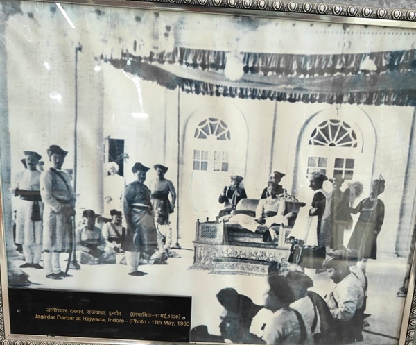 naidunia_image